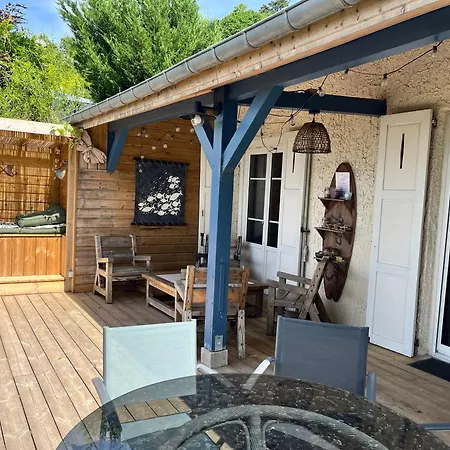 Bois Corail Maison De Jardin, Vue & Vakantiehuis *