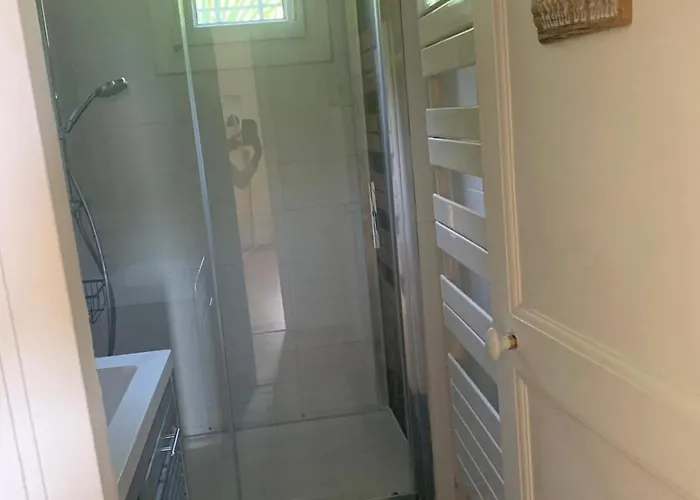 Bois Corail Maison De Jardin, Vue & Vakantiehuis