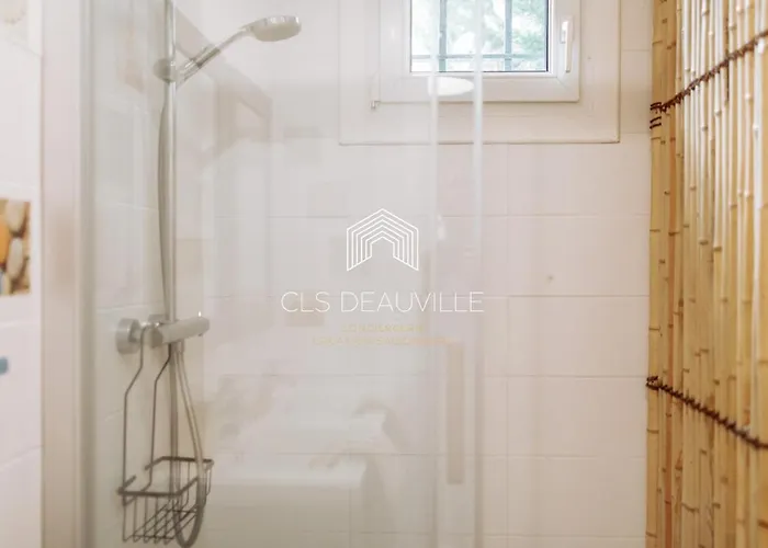 Vakantiehuis Bois Corail Maison De Jardin, Vue & Trouville-sur-Mer