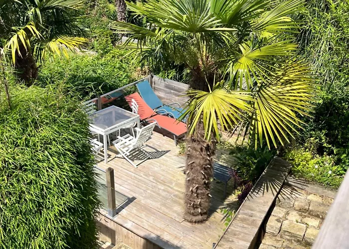 Bois Corail Maison De Jardin, Vue & Casa vacanze *