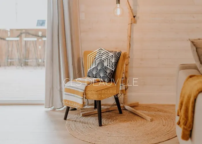 Bois Corail Maison De Jardin, Vue & Trouville-sur-Mer